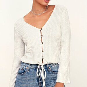Lulus Cream Button-Front Bell Sleeve Top Cropped Long Sleeve Fitted Shirt SMALL